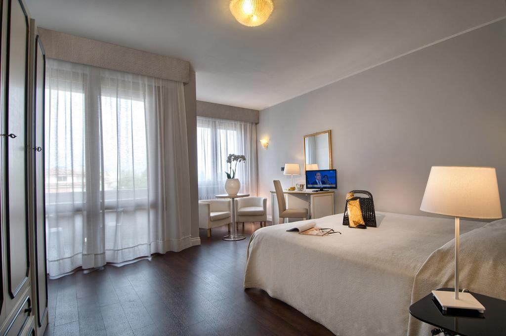 Hotel Terme Principe Abano Terme Rum bild